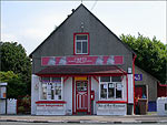 Caley's store at Sulby Crossroads - (1/7/03)