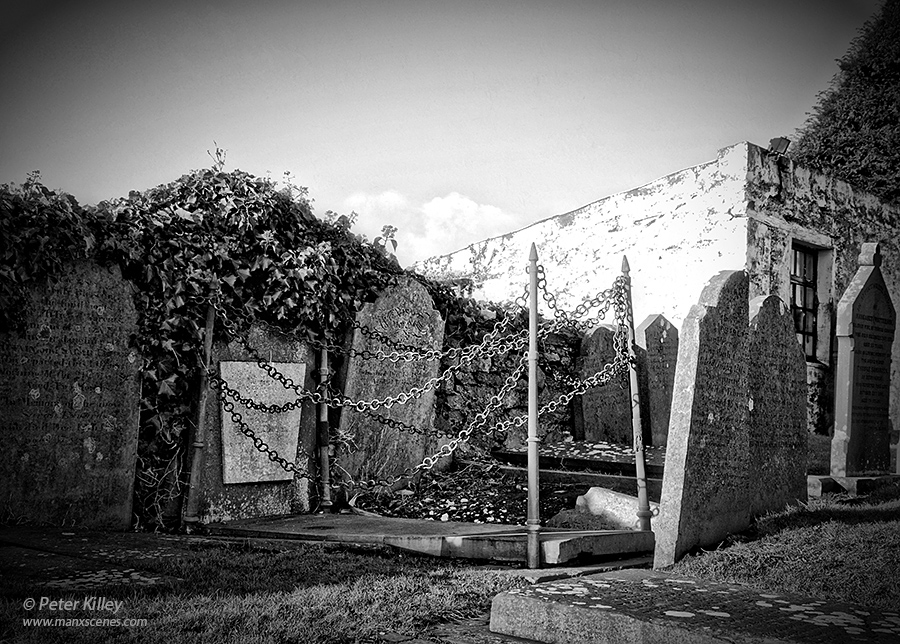 Vampires Grave in Malew Churchyard © Peter Killey - www.manxscenes.com