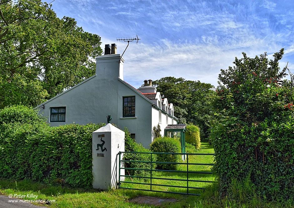 Rose Cottage and the Manx Giant © Peter Killey - www.manxscenes.com
