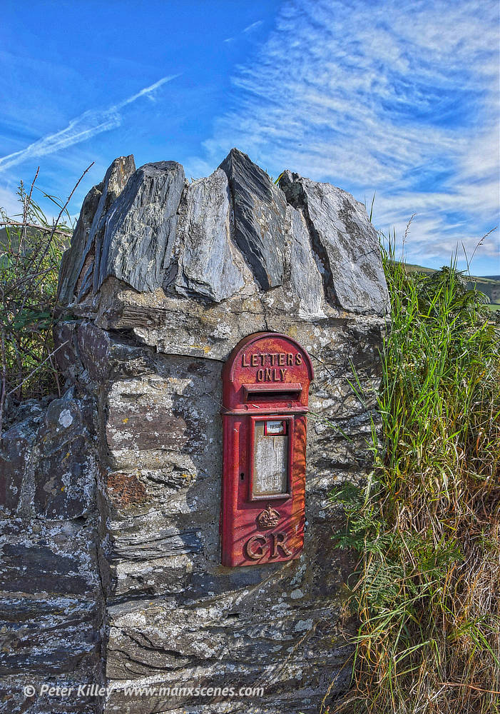 Isle of Man Post Box © Peter Killey - www.manxscenes.com 