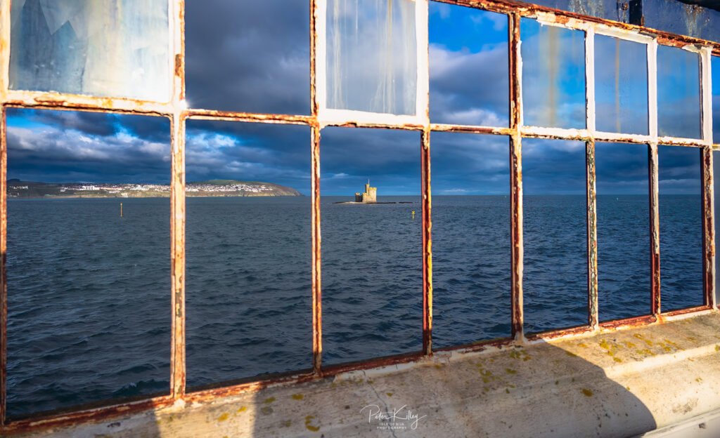 Rusty and Broken - © Peter Killey - www.manxscenes.com