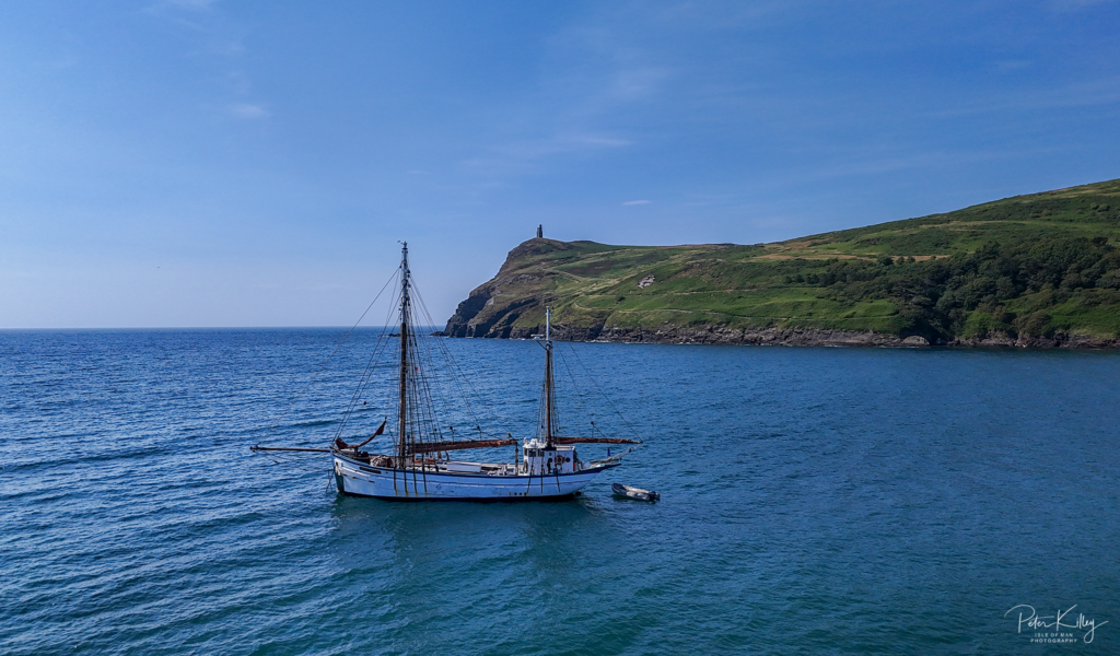 Milner Tower & Port Erin - © Peter Killey - www.manxscenes.com