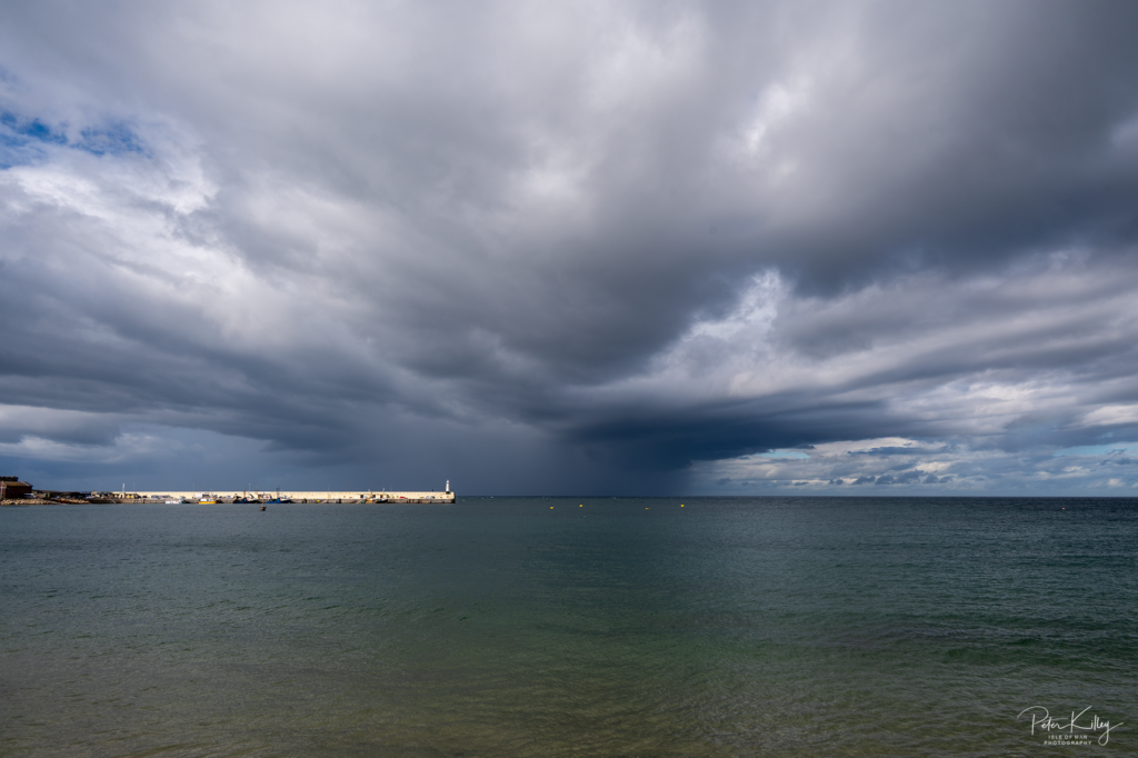 Peel Breakwater © Peter Killey - www.manxscenes.com